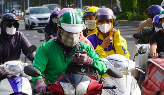 Nắng nóng gay gắt, miền Bắc nhiều nơi trên 40 độ