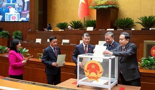 Quốc hội phê chuẩn bổ nhiệm 8 Thẩm phán TAND Tối cao