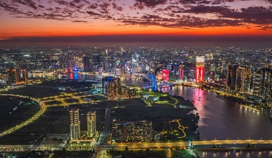 TPHCM vào cao điểm nắng nóng, ngành điện ứng phó thế nào?