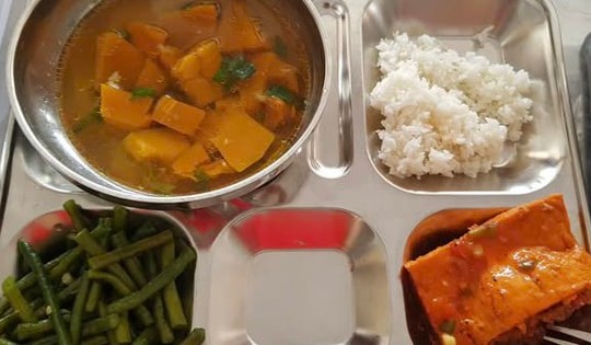 TPHCM kiểm tra 317 cơ sở cung cấp suất ăn cho trường học trong tháng 4