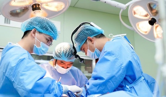 Ca phẫu thuật phức tạp cắt u ác tính cho bệnh nhân 14 tuổi