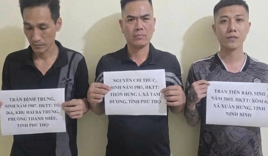 Nhân viên 17 tuổi bị giữ, đánh đập trong quán karaoke để đòi nợ