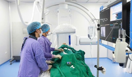 Cứu sống cụ ông 86 tuổi bị nhồi máu não cấp