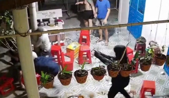 Tình tiết nóng vụ nhóm giang hồ nổ súng bắn, đâm 2 người trong bữa tiệc rượu ở Đồng Tháp