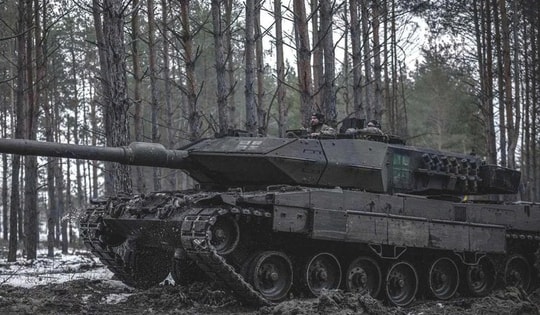 Xe tăng Leopard 2A6 của Ukraine tiêu diệt T-72 Nga ở khoảng cách kỷ lục 5,5 km?