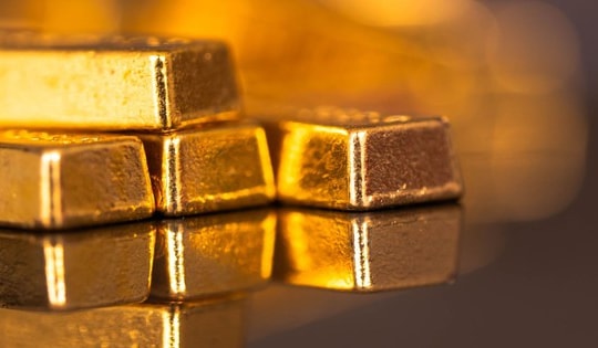 State Street dự báo giá vàng sớm vượt 5.000 USD bất chấp khó khăn ngắn hạn