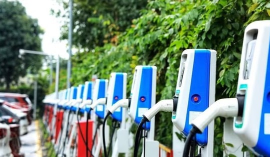 Dự kiến bổ sung 3 nhóm quy chuẩn chung cư liên quan đến trạm sạc xe điện