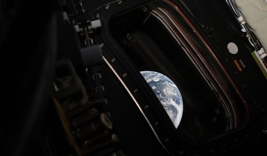 Phi hành đoàn Artemis II trở về Trái Đất sau hành trình vòng quanh Mặt Trăng