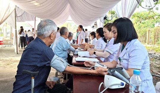 TPHCM khẩn trương hoàn thiện đề án khám sức khỏe miễn phí cho người dân