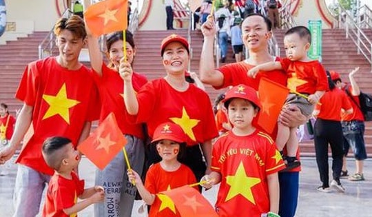 Chốt lịch nghỉ 30/4 và 1/5: Không hoán đổi để nghỉ 9 ngày