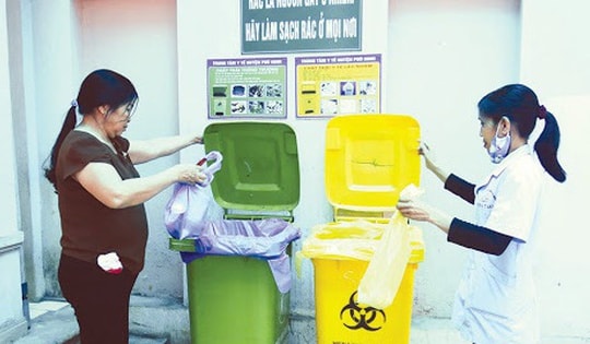 Bộ Y tế nhắc các địa phương 'siết' quản lý chất thải y tế 
bảo đảm an toàn môi trường
