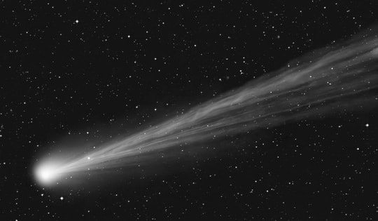 Cách 'săn' sao chổi nghìn năm có một trước bình minh