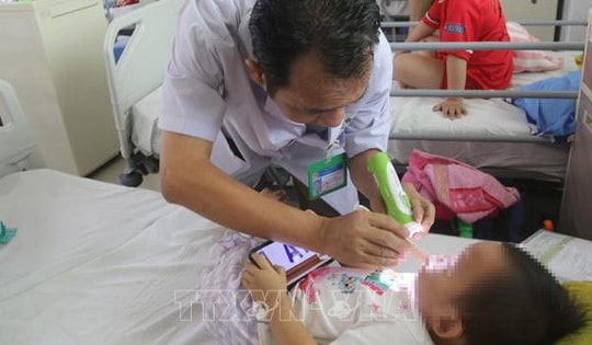 Gia tăng ca mắc tay chân miệng và sốt xuất huyết, người dân cần nâng cao ý thức phòng bệnh