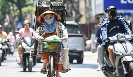 Miền Trung vẫn là tâm điểm nắng nóng với nền nhiệt phổ biến trên 40 độ