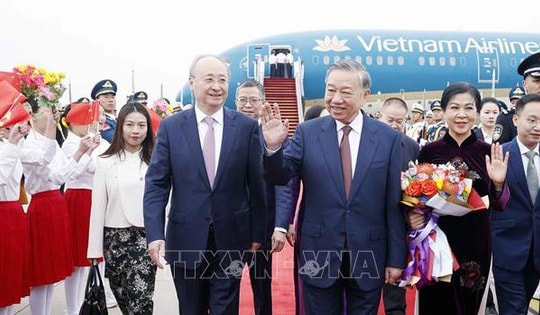 Tổng Bí thư, Chủ tịch nước đến Bắc Kinh, bắt đầu thăm cấp Nhà nước đến Trung Quốc