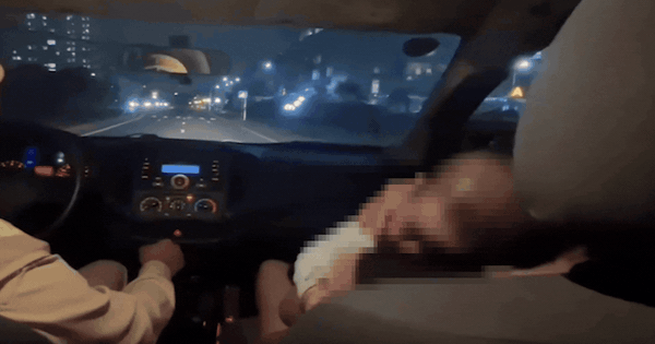 Mẹ bế con 7 tháng tuổi cầu cứu trong đêm, CSGT hỗ trợ vượt hơn 6 km đến bệnh viện an toàn