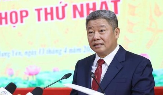 Phê chuẩn chức danh Chủ tịch và các Phó Chủ tịch UBND tỉnh Hưng Yên