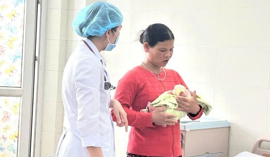 Kỳ tích nuôi sống hai trẻ sinh cực non của Bệnh viện Sản - Nhi tỉnh Quảng Ngãi