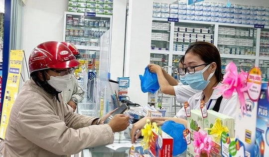 Bộ Y tế yêu cầu công khai giá thuốc và dịch vụ y tế, ngăn đầu cơ, găm hàng