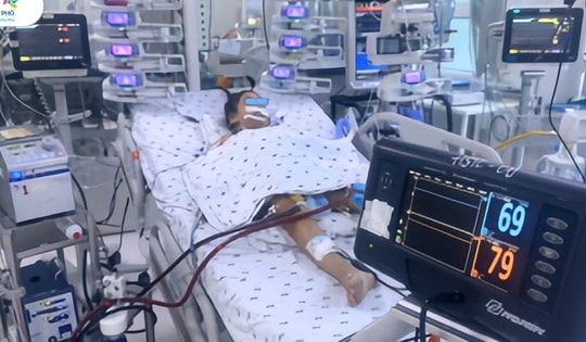 Bé 11 tuổi bị co giật do biến chứng viêm cầu thận sau viêm họng liên cầu