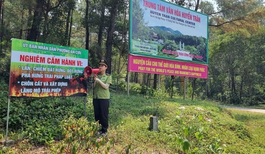 Kiểm lâm khuyến cáo không đốt vàng mã trong cao điểm nắng nóng để phòng cháy rừng