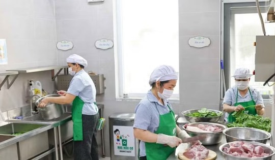 Hà Nội dự kiến thí điểm lắp camera AI tại các 'điểm nóng' về an toàn thực phẩm