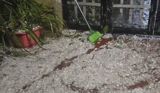 Mưa đá hạt to như cái chén trút xuống Bắc Hà, Lào Cai