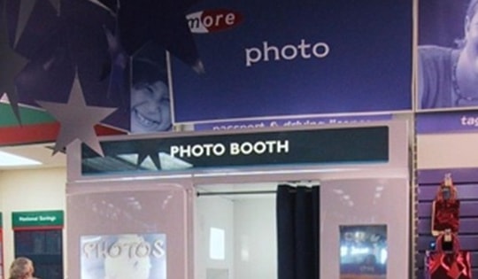 Cảnh báo lộ dữ liệu cá nhân từ dịch vụ photobooth dùng mã QR