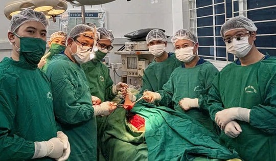 Bệnh viện Hữu nghị Việt Tiệp ứng dụng vi phẫu tái tạo bàn tay dập nát thành công