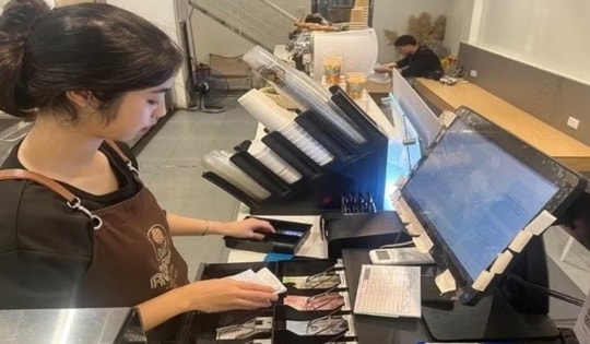 Không bắt buộc dừng hóa đơn điện tử với hộ doanh thu dưới 500 triệu đồng/năm