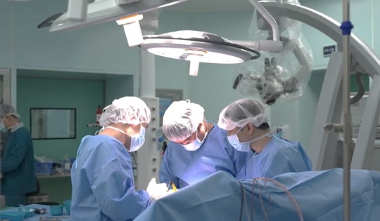 Vinmec kích hoạt quy trình tối khẩn trong đêm, cứu sống bé trai 12 tuổi xuất huyết não