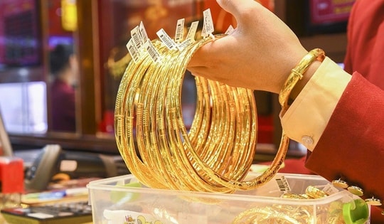 Chốt giá vàng hôm nay ngày 17/4 tiếp đà giảm mạnh