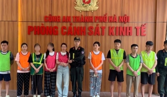 Khởi tố 9 đối tượng thu thập, mua bán trái phép tài khoản ngân hàng ở Hà Nội