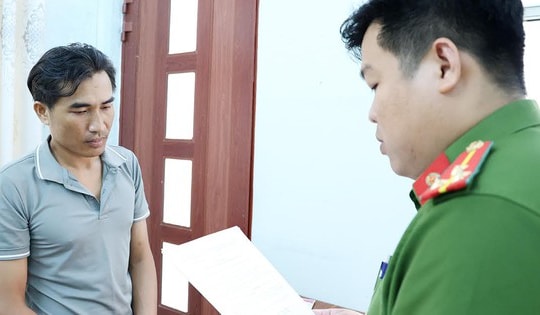 Bắt đối tượng hiếp dâm con riêng của người tình dẫn tới có thai