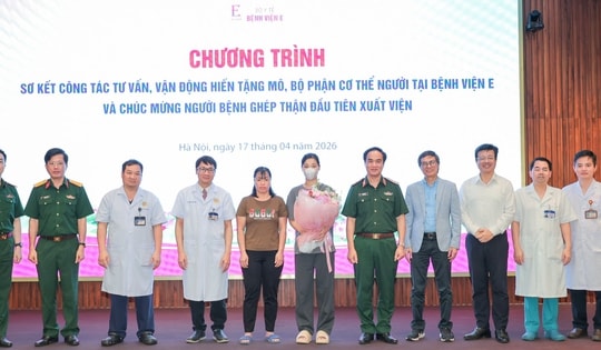 27 ngày hồi sinh kỳ diệu: Cô gái 21 tuổi xuất viện sau ca ghép thận đầu tiên tại Bệnh viện E
