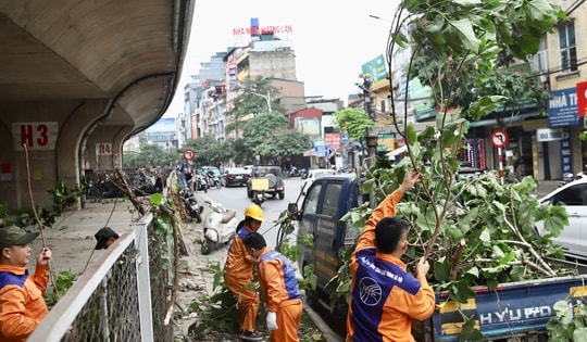 Hà Nội ra quân chỉnh trang cầu, hầm, 'dọn' vi phạm trước nghỉ lễ 30/4