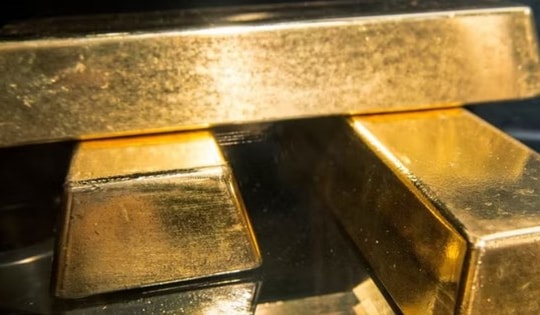 Giá vàng châu Á giảm do căng thẳng mới tại Hormuz