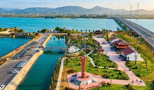 Chiêm ngưỡng Di tích Bến phà Gianh: 'Tọa độ lửa' xưa khoác lên mình diện mạo mới