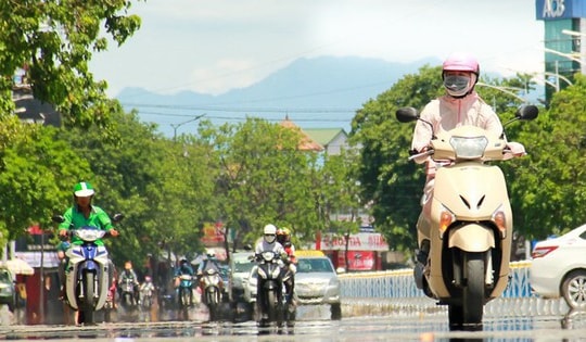 Miền Trung tiếp tục nắng nóng trước khi khối khí lạnh tràn về