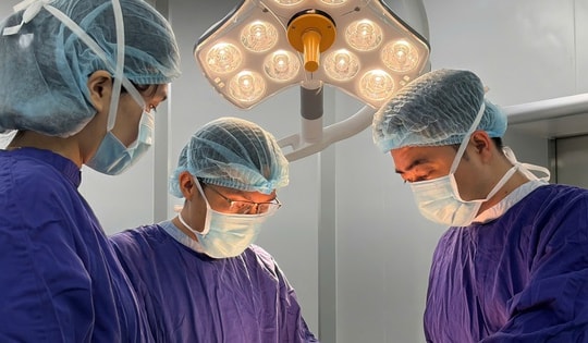 Vinmec Nha Trang tiên phong đưa kỹ thuật phẫu thuật nội soi điều trị ung thư tuyến giáp không sẹo về Khánh Hòa