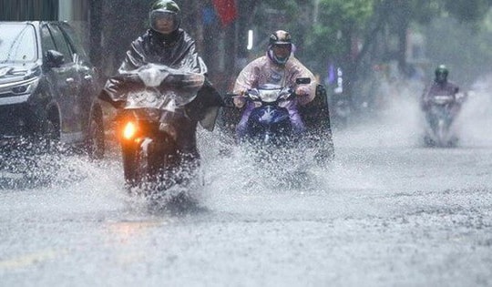 Cảnh báo mưa dông, lốc sét kèm mưa đá ở nhiều khu vực chiều tối nay