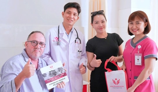 Đau ngực âm ỉ suốt 1 tuần, người đàn ông Pháp suýt đột tử vì hẹp gần tắc động mạch vành