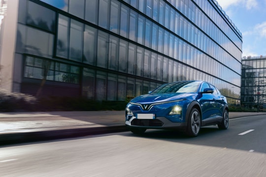 Lái sướng, an toàn, chủ xe VF 6 thảnh thơi tận hưởng hành trình xa