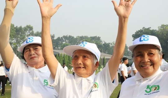 Ngành y tế TPHCM thực hiện chăm sóc sức khỏe toàn vòng đời cho người dân
