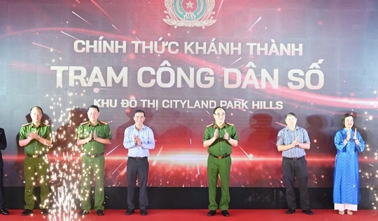 Trạm Công dân số đưa dịch vụ công và y tế số 'chạm cửa' người dân