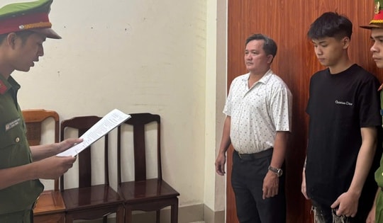 Khởi tố đối tượng điều khiển xe tông rào chắn của lực lượng làm nhiệm vụ