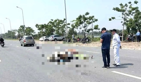Thương tâm, đôi nam nữ tử vong sau va chạm chạm với ô tô