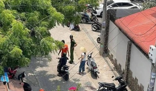 Vụ nam sinh lớp 9 tử vong: Trấn an tâm lý học sinh, thăm hỏi gia đình nạn nhân