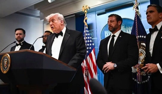 Xả súng tại tiệc báo chí Nhà Trắng: ông Trump thoát nạn, nghi phạm bị bắt giữ