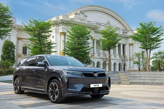 Giá xe VinFast VF 9 tháng 4/2026: Ưu đãi mạnh và miễn phí lệ phí trước bạ